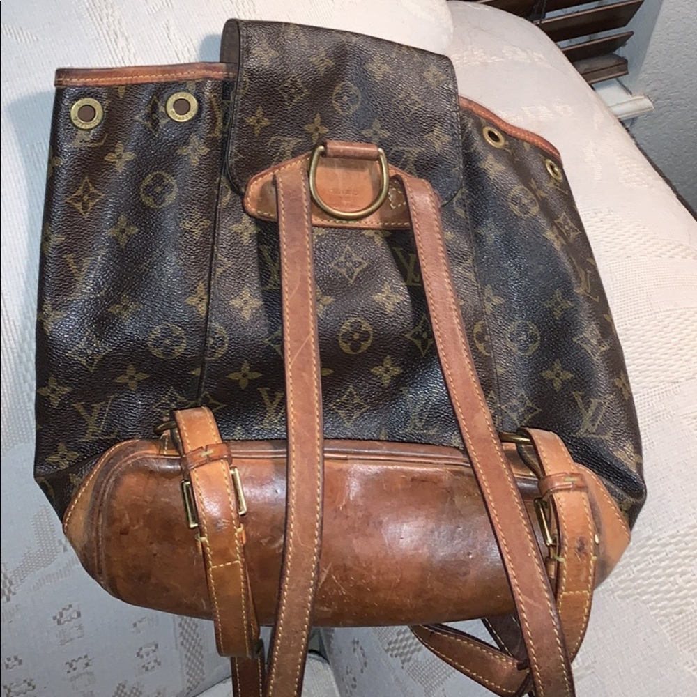 Louis Vuitton Backpack - Picture 2 of 4